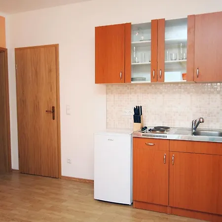 Apartment With A Parking Space Vinisce, Trogir - 4886 *