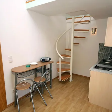 Apartment With A Parking Space Vinisce, Trogir - 4886 Vinisce