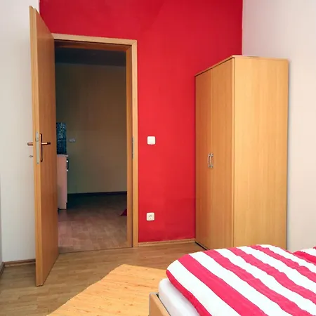 With A Parking Space Vinisce, Trogir - 4886 Apartment